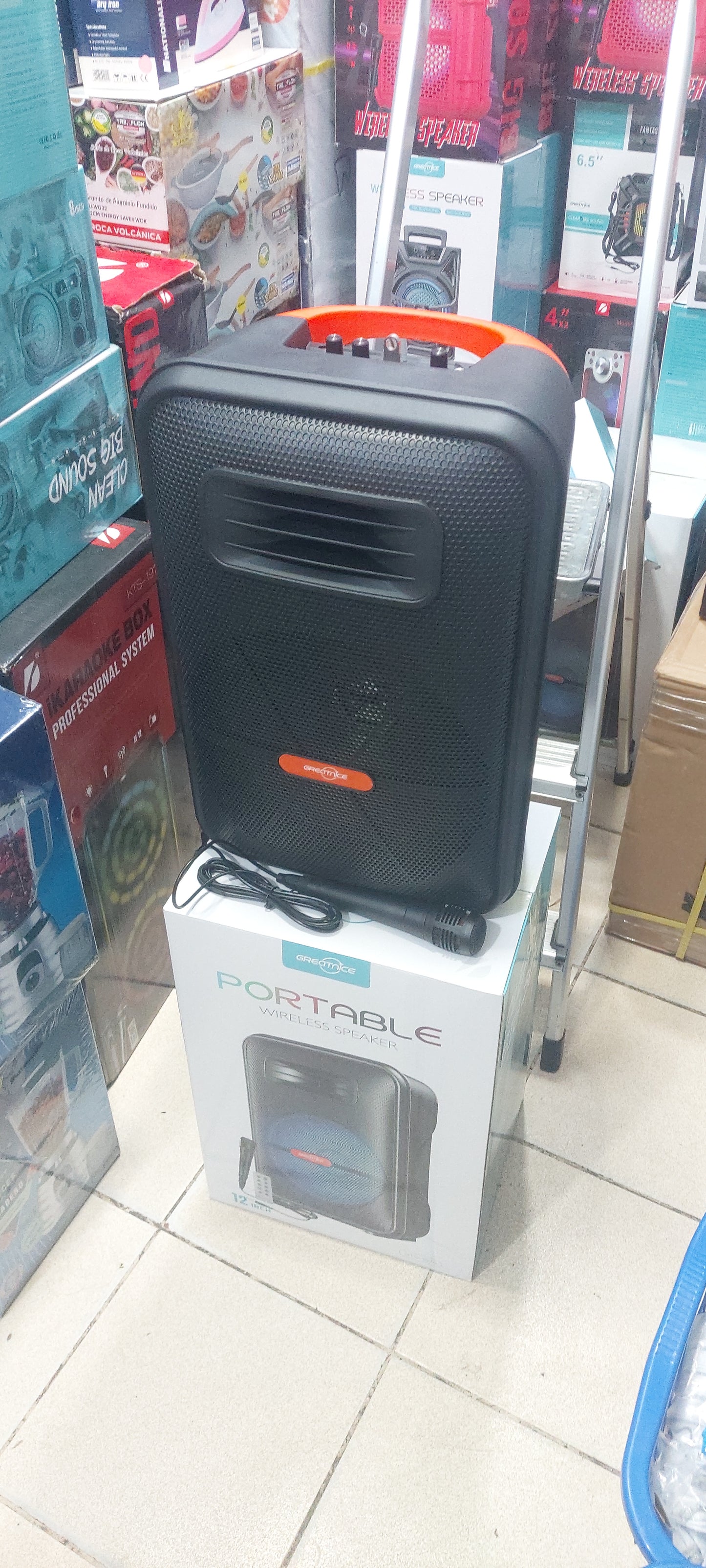 Parlante 12" Bluetooth con micrófono y control remoto - Cod : 02