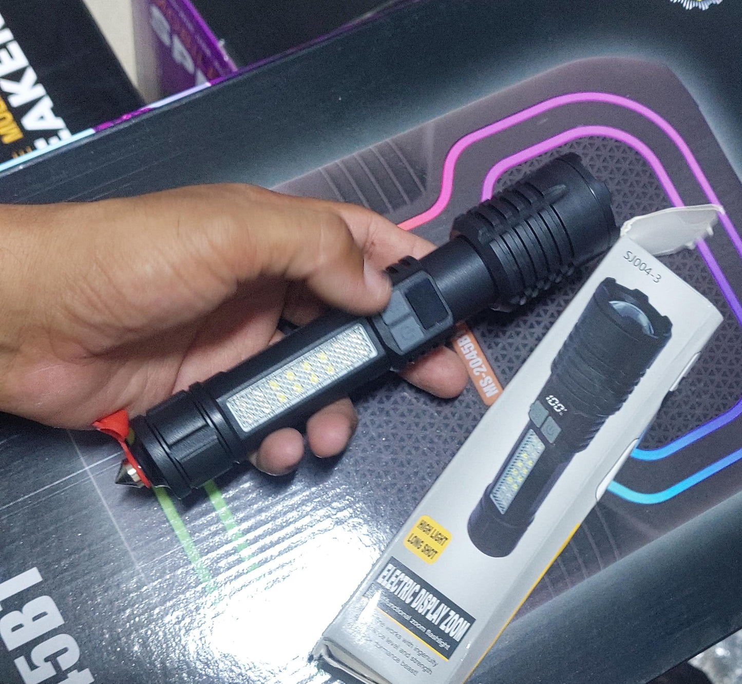 Linterna recargable COD:2601 Driver:01; 02