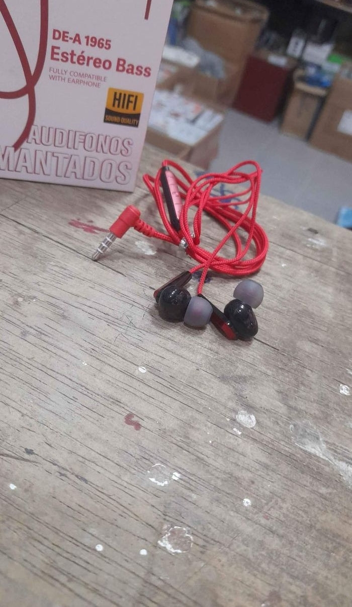 Audífonos de cable - COD : 01