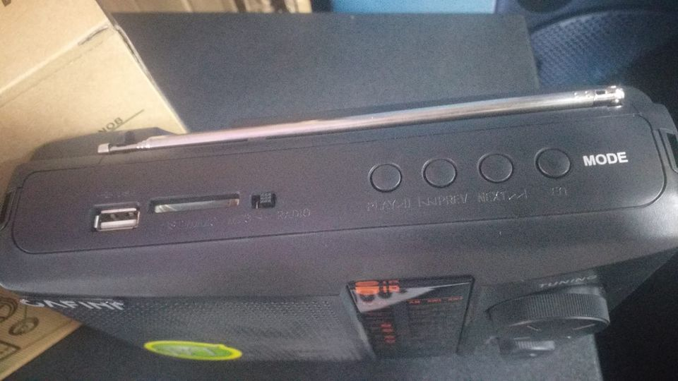 Radio FM Con control remoto - Cod : 02