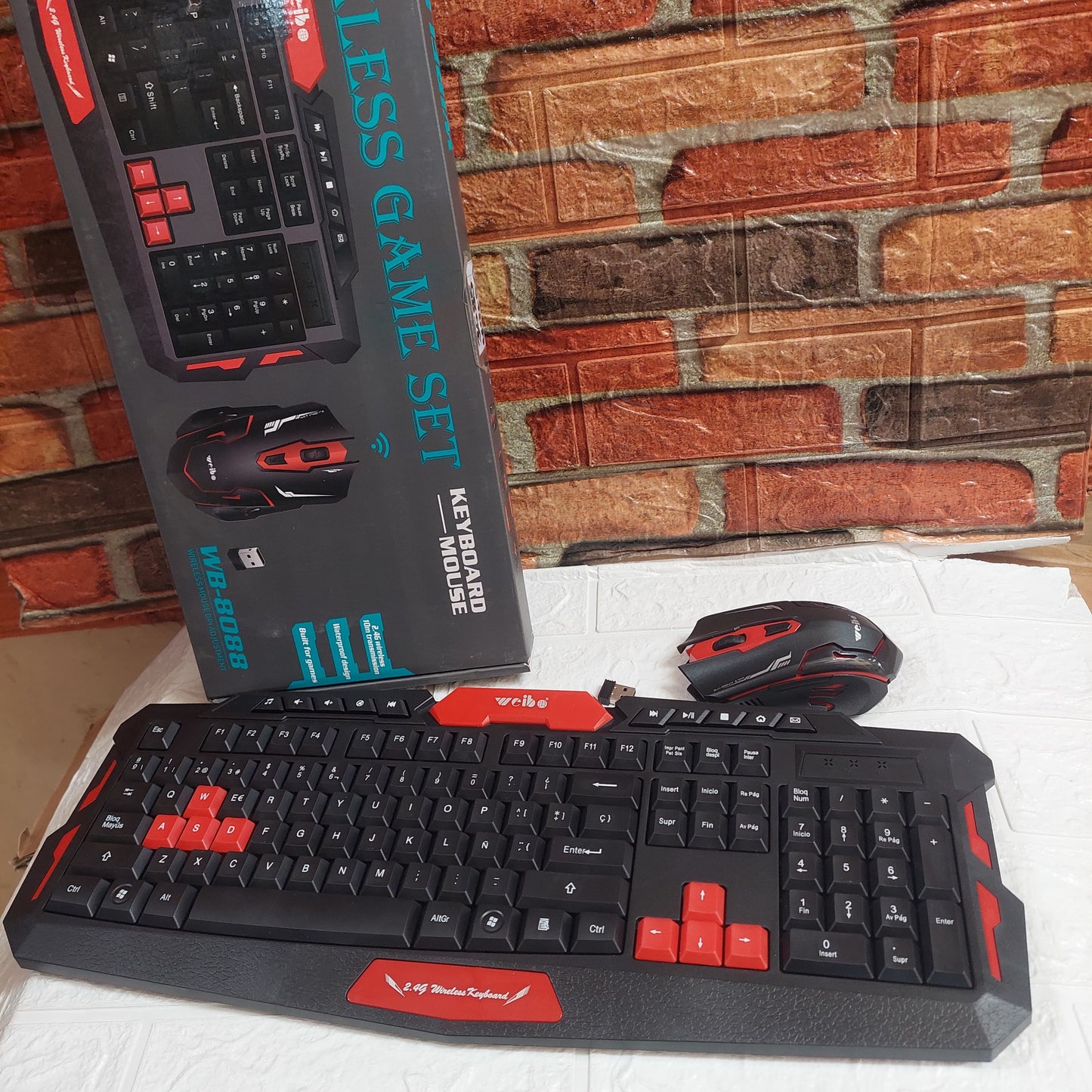 Teclado Inalambric para Juegos + Mouse Inalambrico Negro Cod:3330 Driver :03