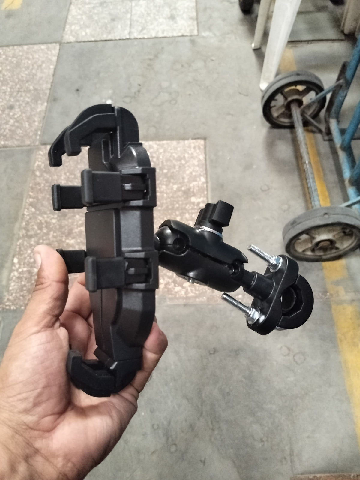 soporte de celular 8 garras timon de moto Cod:3091 driver:01