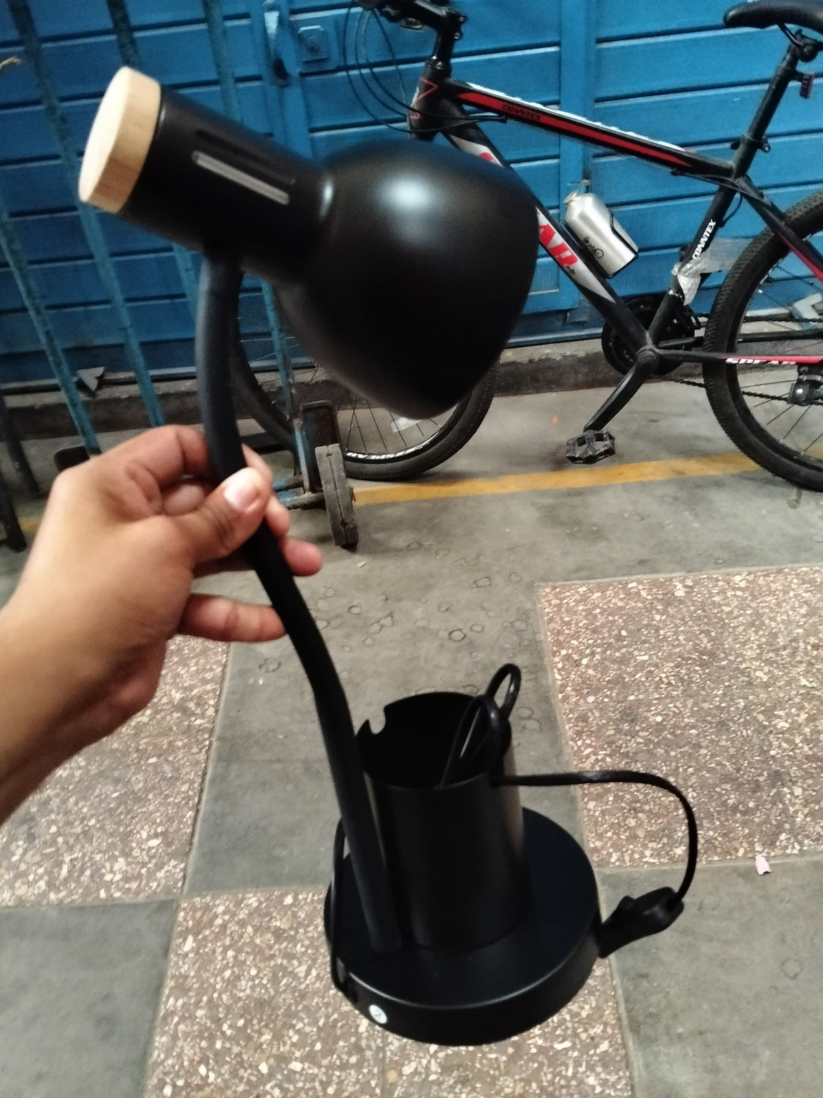 Lampara con portalapiceros electrica Cod:3093 driver :03