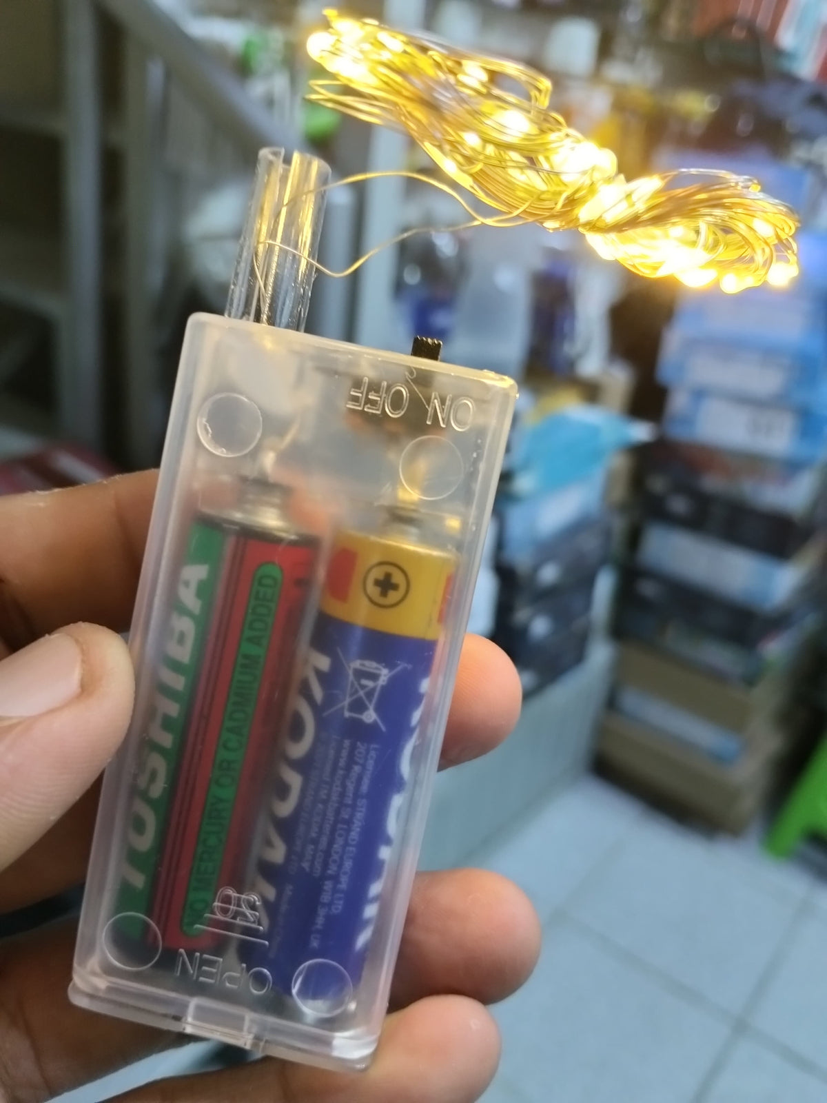 Luces a pilas luz amarilla cod:3094 driver :01,03