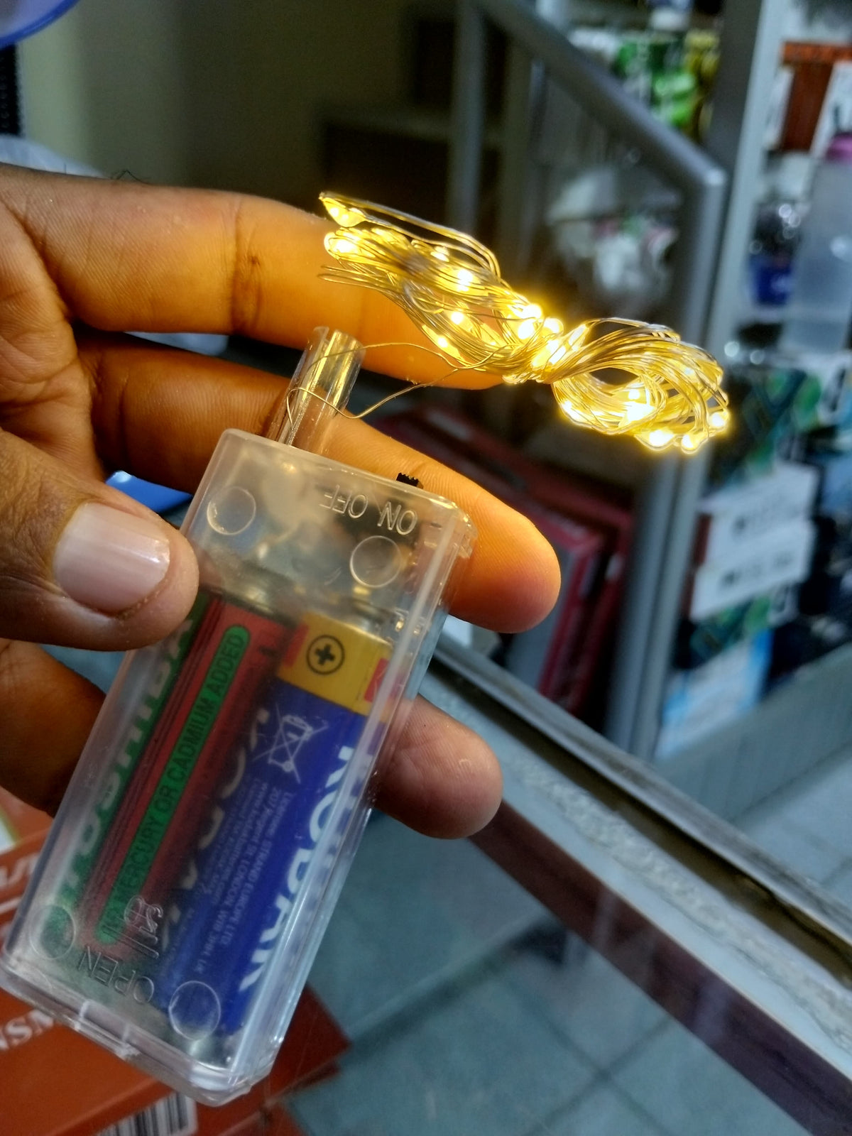 Luces a pilas luz amarilla cod:3094 driver :01,03