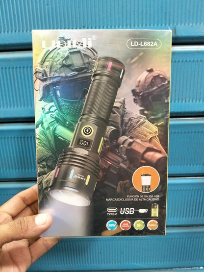Linterna tactica largo alcance 3000 Metros Cod:4001 driver:03