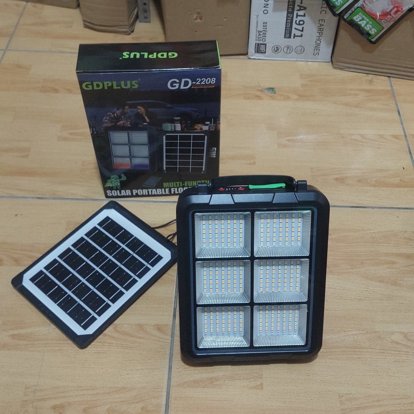 Reflector led 400W con panel solar - Cod  : 04