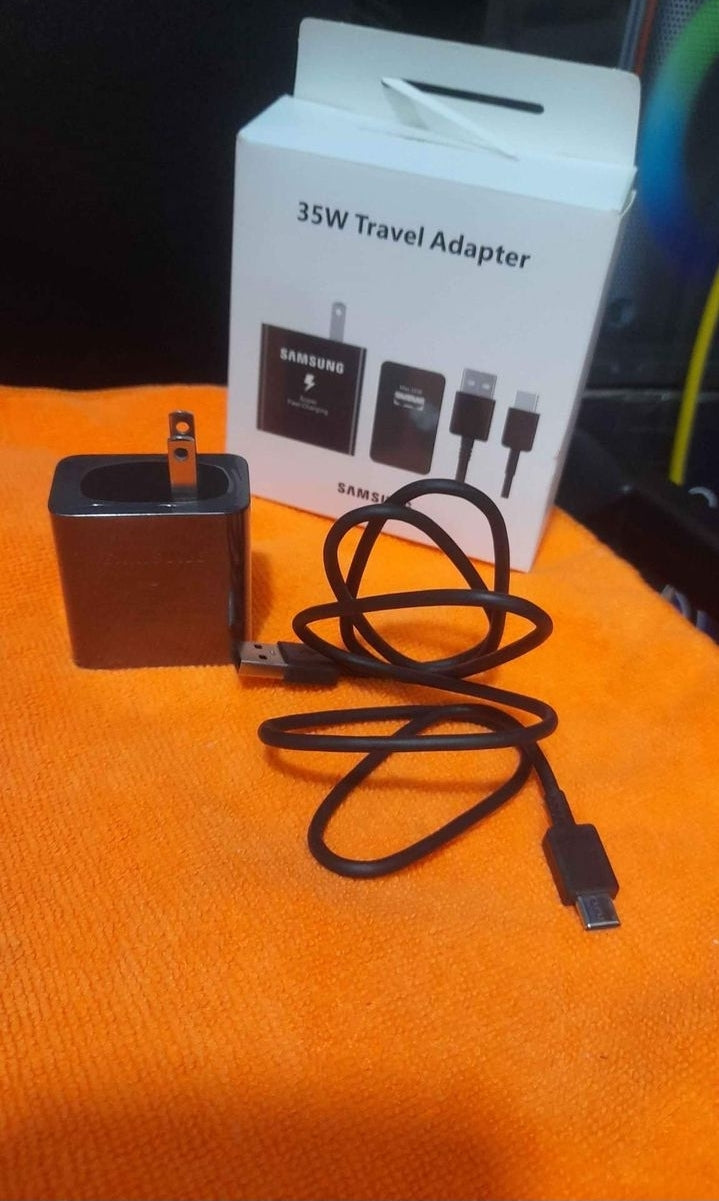 Cargador Samsung Usb a tipo C - 35 W - Cod  : 02