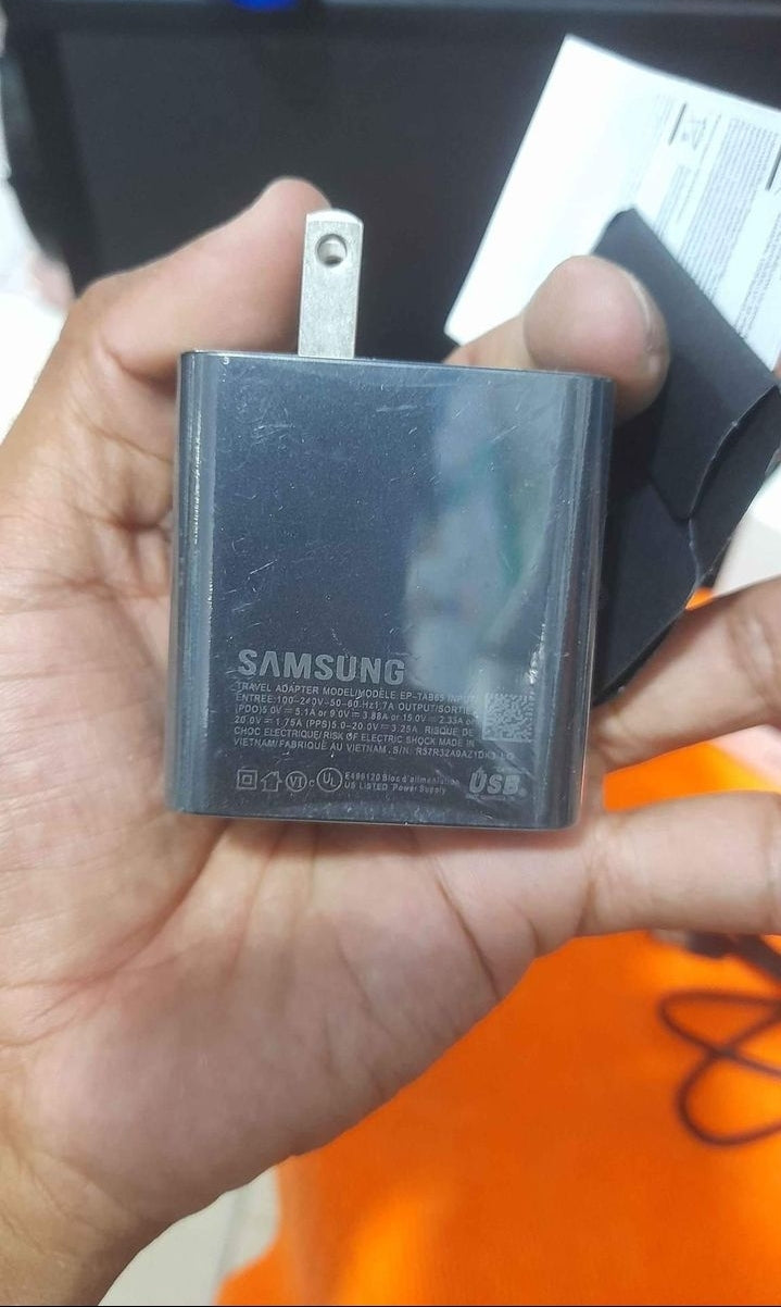 Cargador Samsung Usb a tipo C - 35 W - Cod  : 02