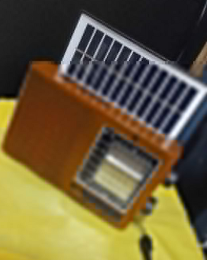 Radio con panel solar - Cod  : 02