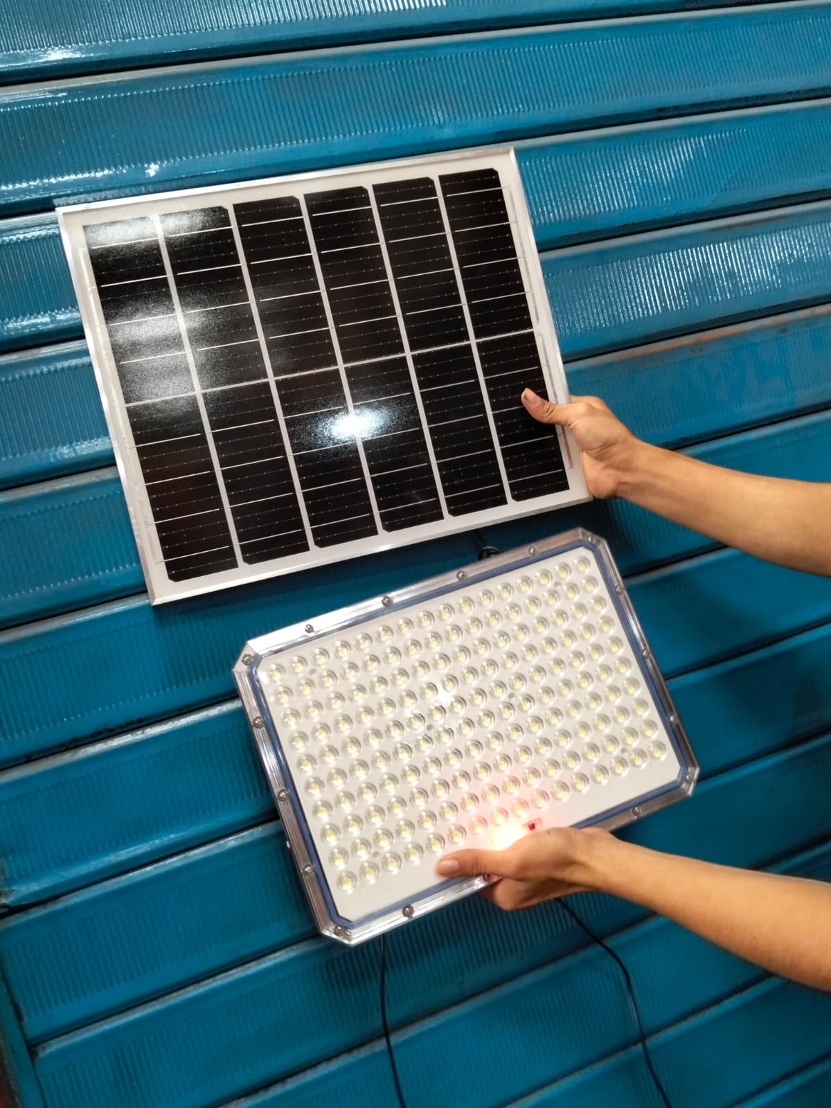 Reflector 500W con panel solar Cod:1337 driver:01