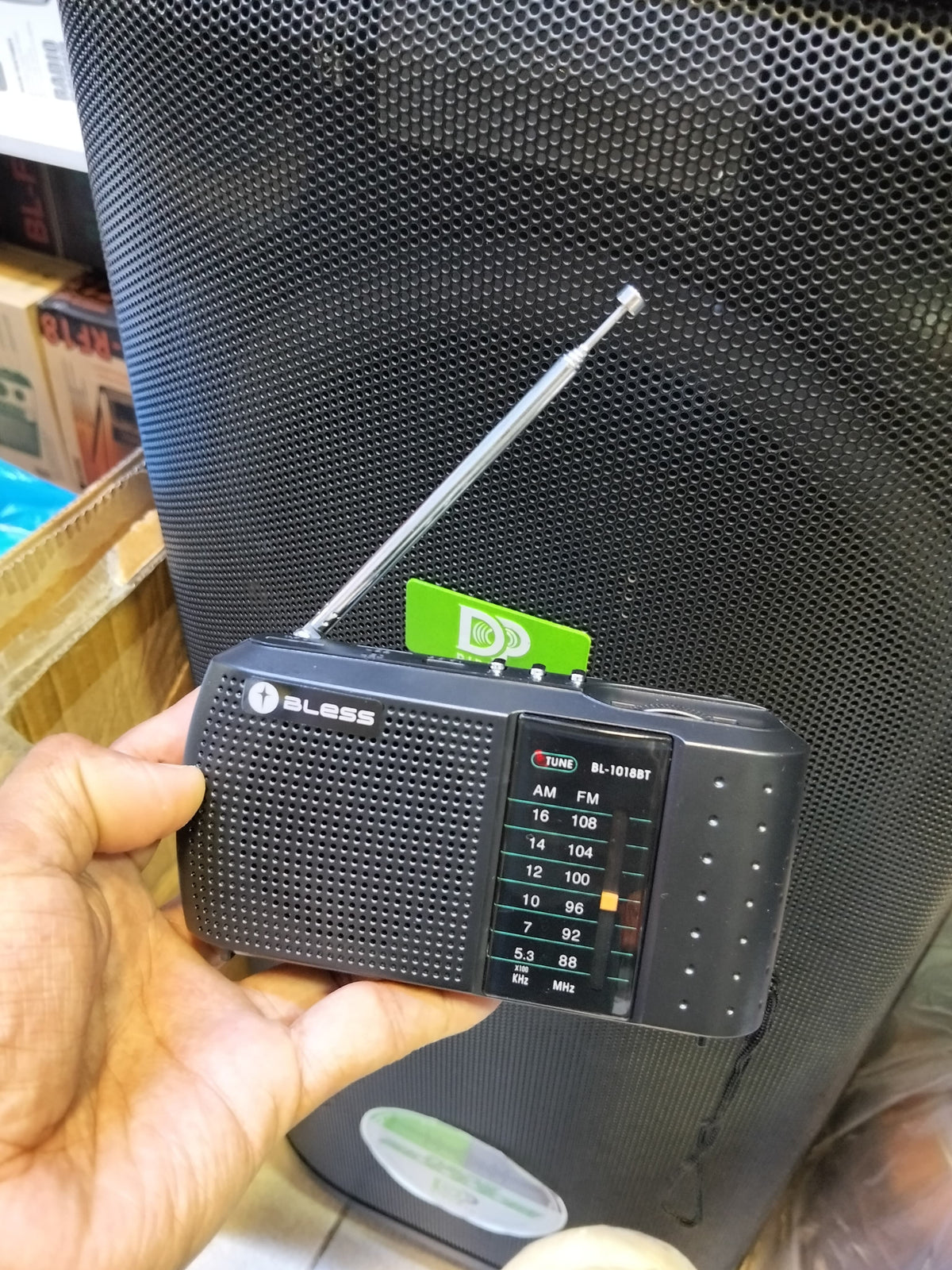 Radio FM/AM RECARGABLE COD:3074 driver:02
