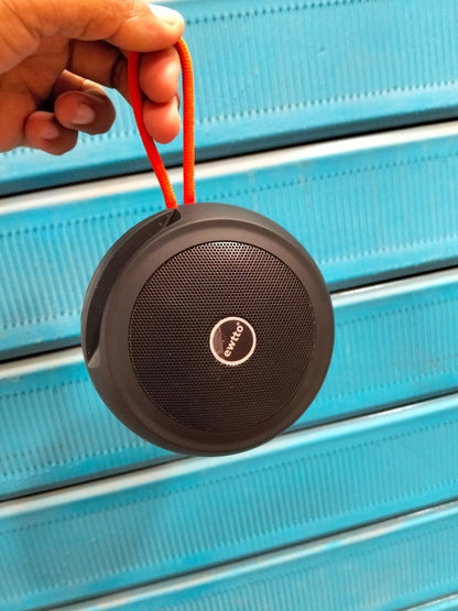 Parlante pequeño  bluetooth 10 cm x 10 cm  Cod:1461 driver:01