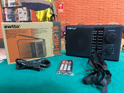 Radio Am / Fm  solo a pilas Cod:1358 driver:03