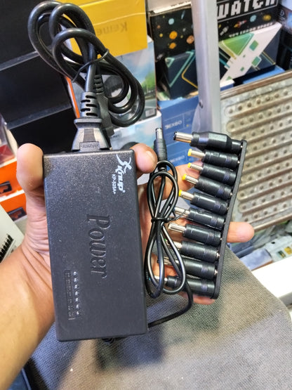 Cargador universal para netbook Cod:3011 driver:02