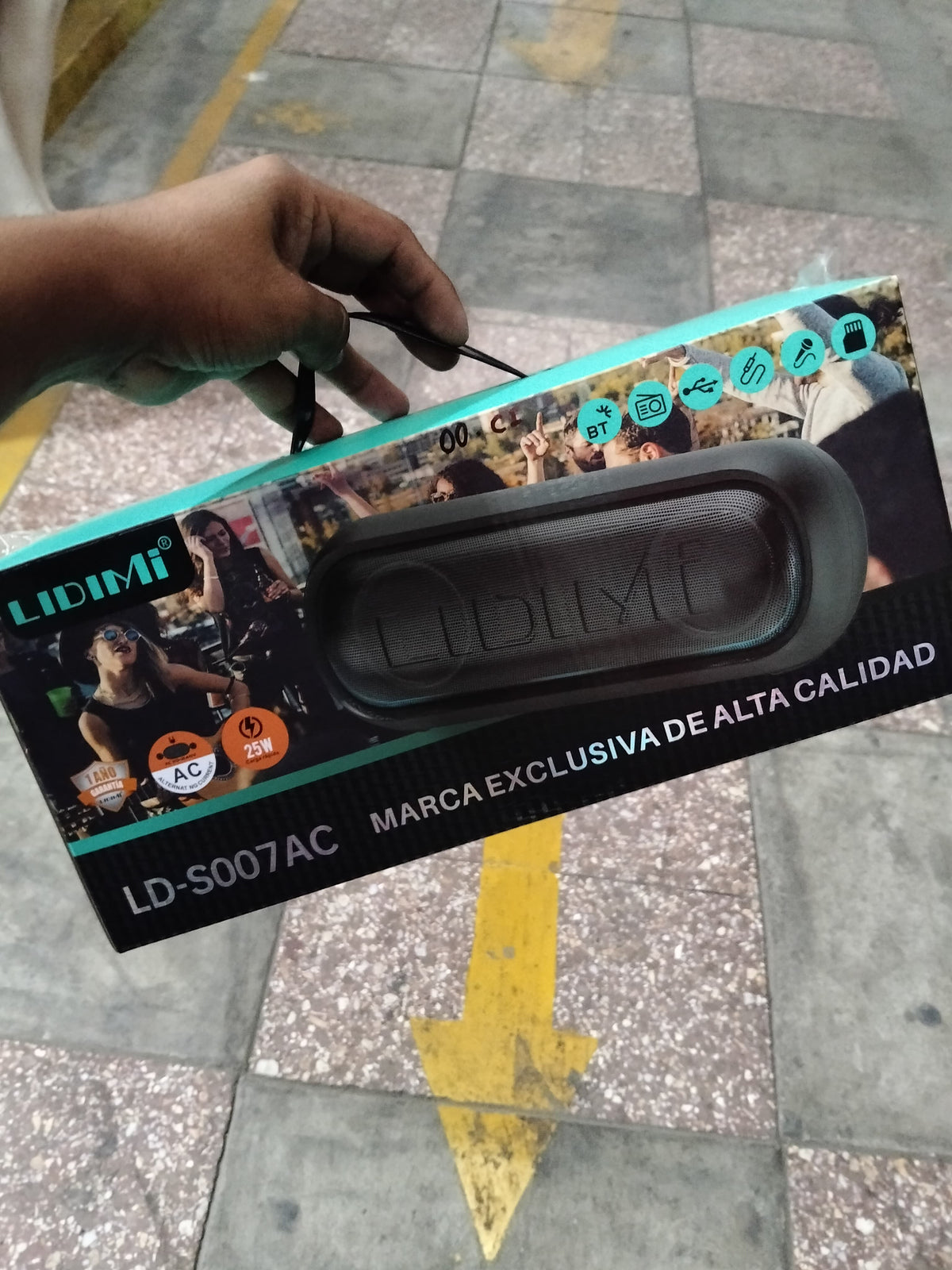 parlante lidimi 44W recargable y a corriente Cod: 1478