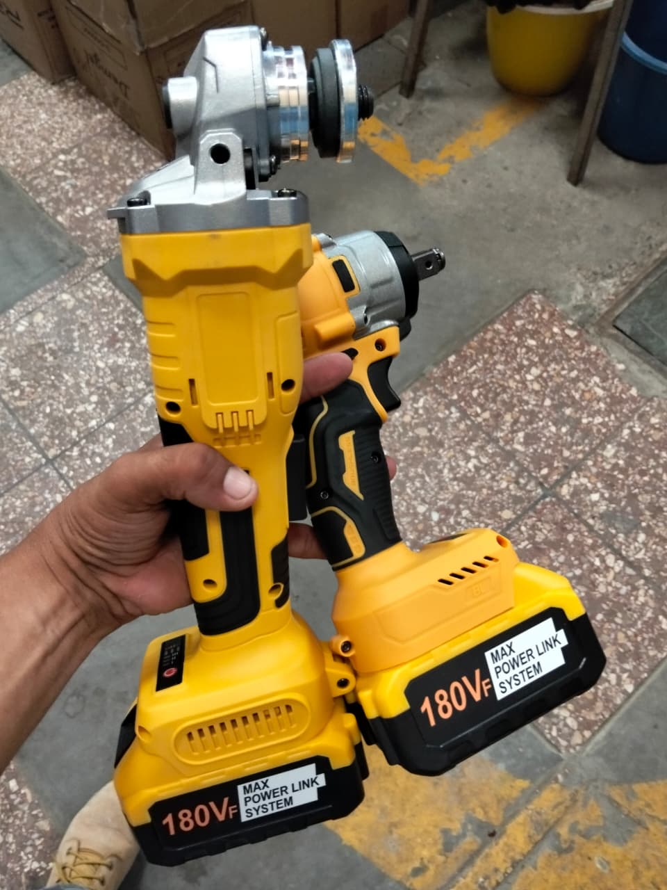 Atornillador  + amoladora  inalambrica Cod:3050 driver:01