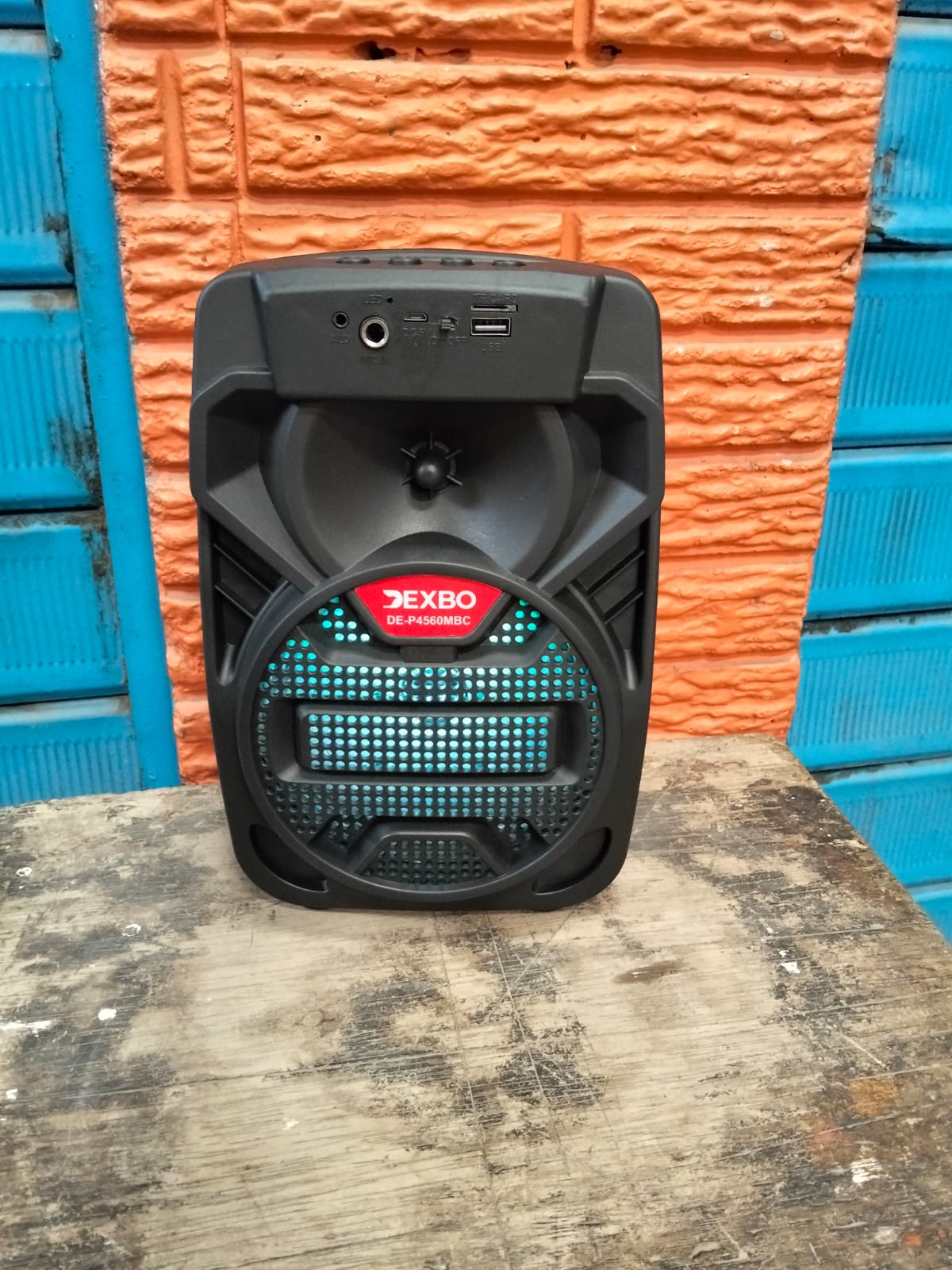 parlante recargable/ electrico con microfono cod:1366 driver :03