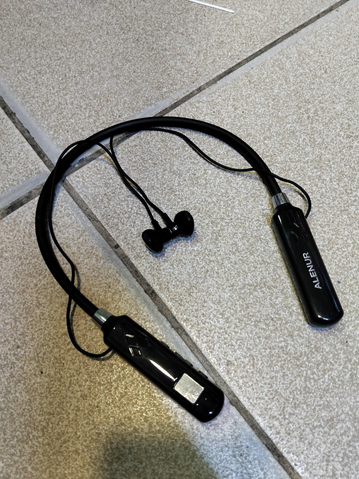 Audífonos Bluetooth para cuello Cod:3044 driver:02