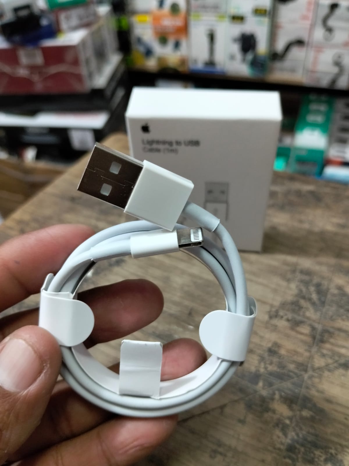 Cable iphone Usb a Ligthing Cod:5074 driver :01