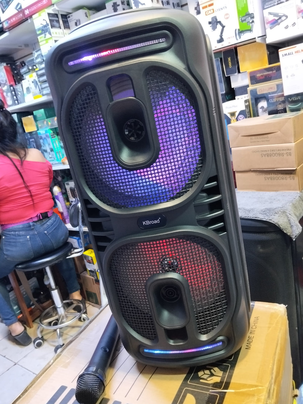 Parlante Bluetooth 8" con microfono Cod:3075 driver:02