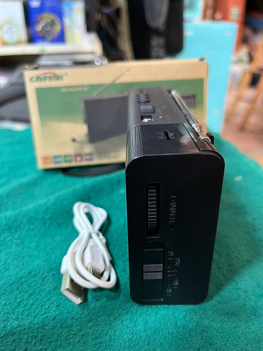 Radio recargable  con panel solar  Cod:1367 driver:03