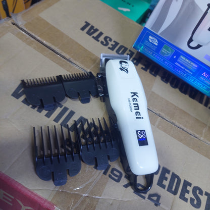 Maquina inalambrica para cortar cabello Cod:1168 driver :02