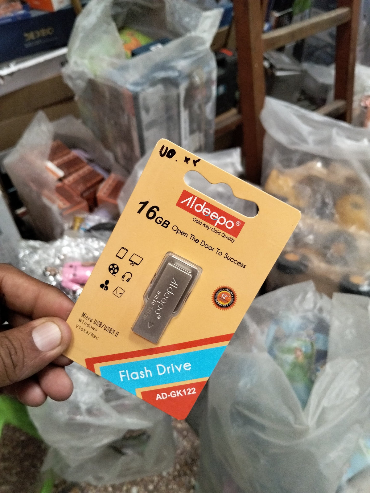 Memoria USB 16GB COD:3004 cod:01