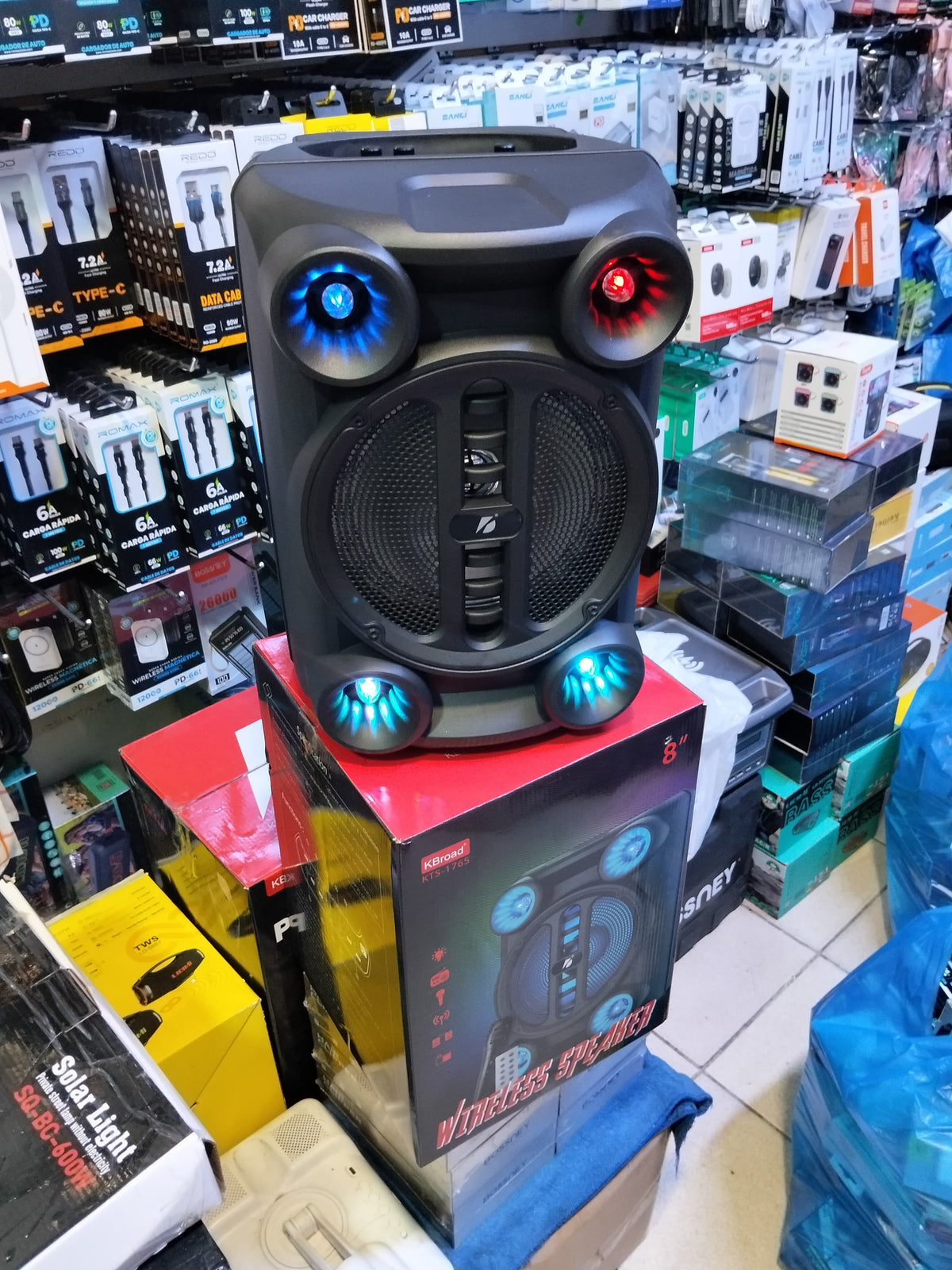 Parlante Bluetooth 8" con microfono Cod:3081 driver:02