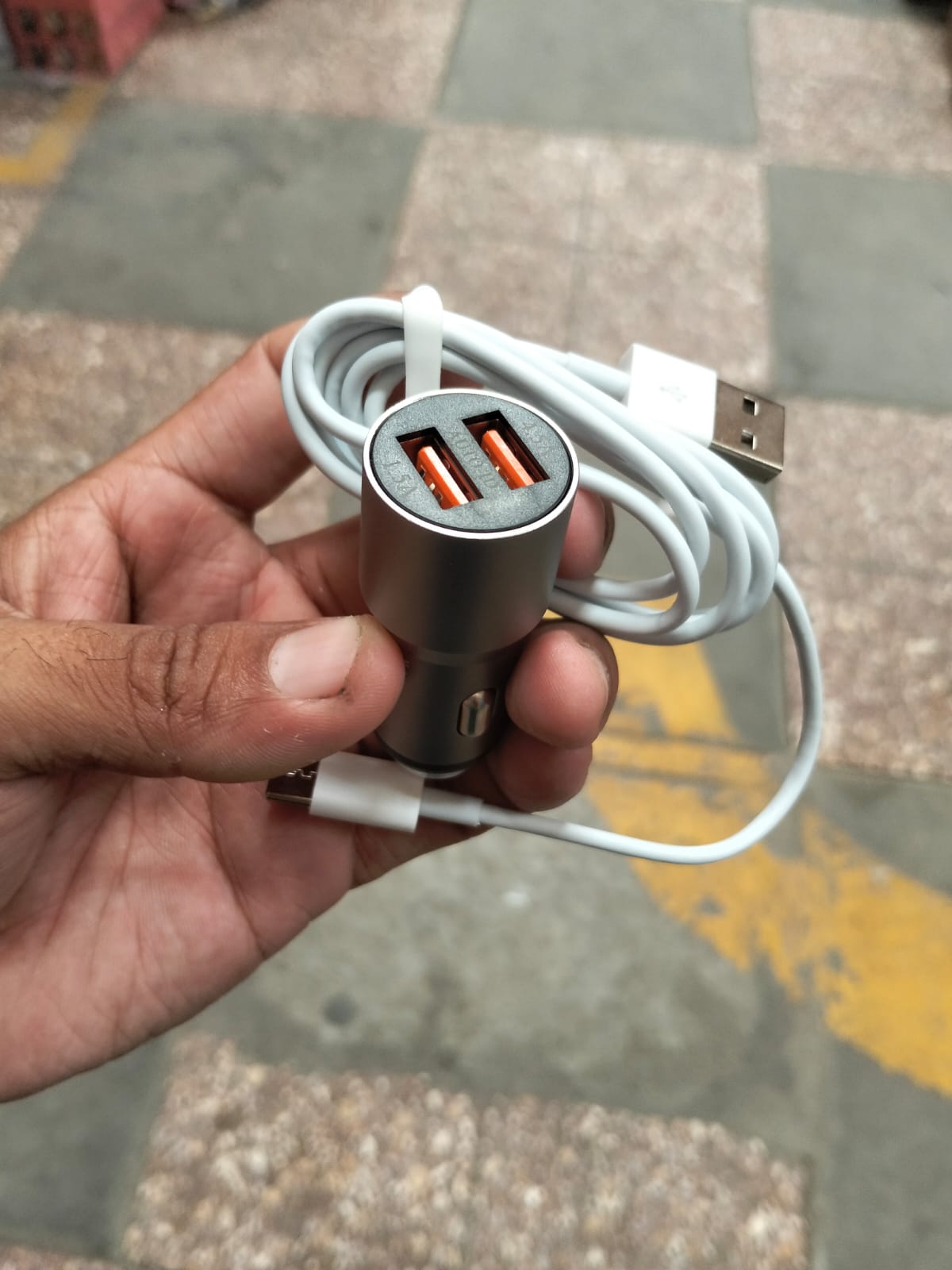 cigarrera cargador para celular carro 30W Cod:1300 driver:01