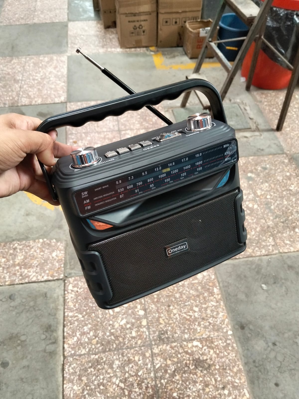 Radio Fm/Am Cod:1200 driver :01