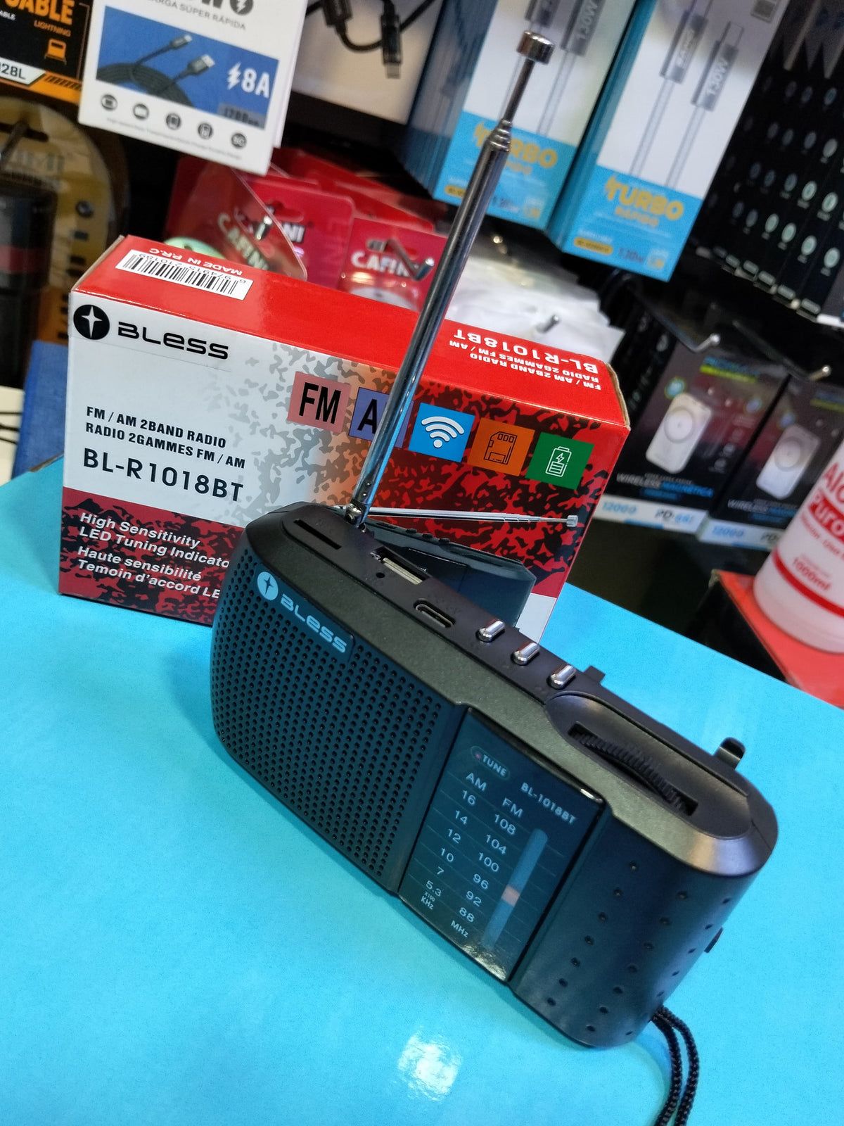 Radio FM/AM RECARGABLE COD:3074 driver:02