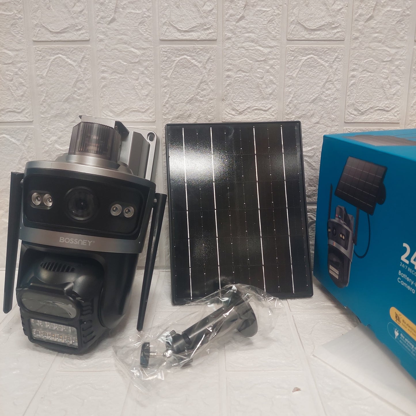 Camara de Seguridad WiFi con Panel Solar Doble Lente Cod:1144 driver:01