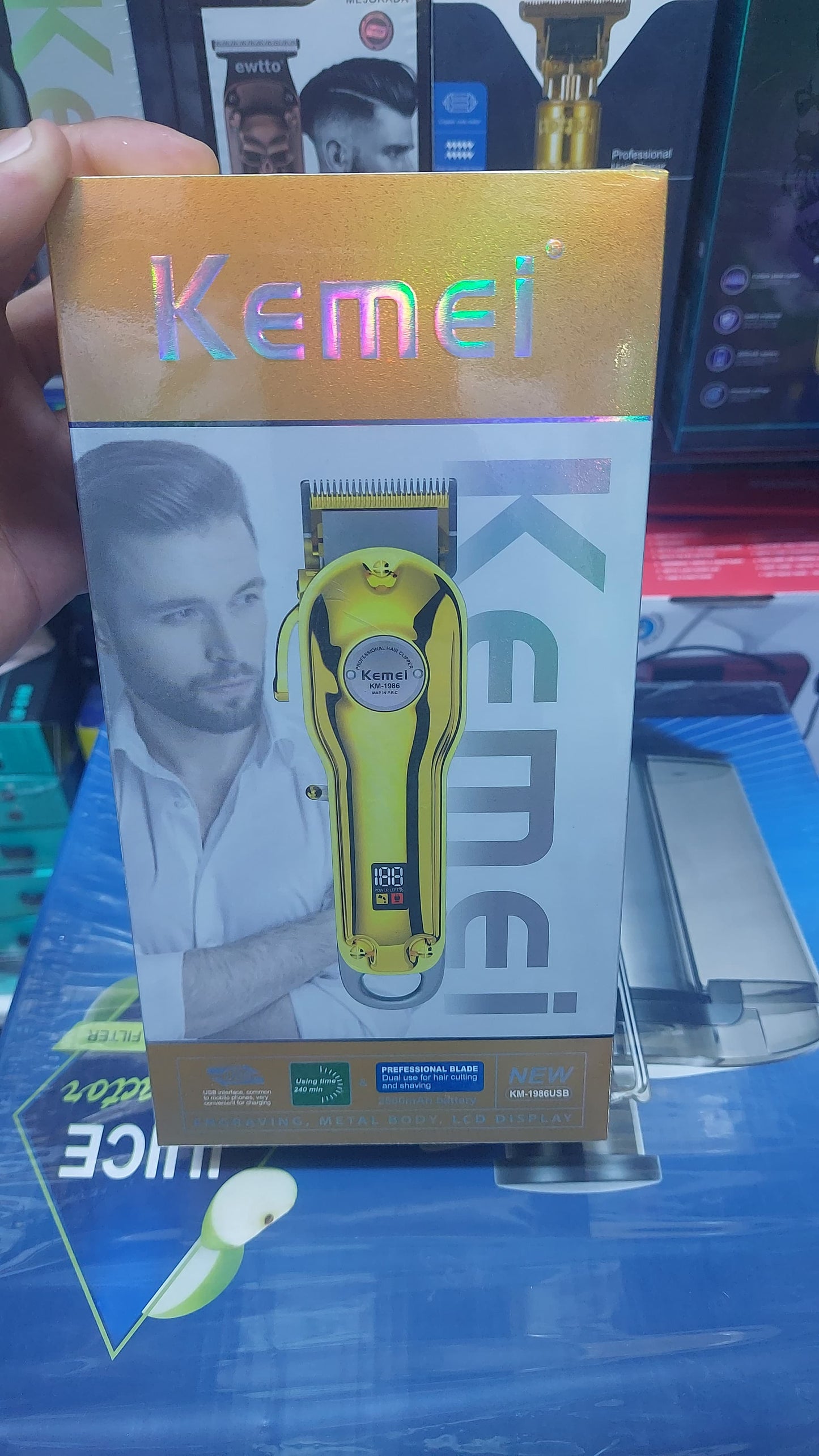 Maquina profesional Inalambrica cortar cabello Km1986 Cod:3341 Driver 02