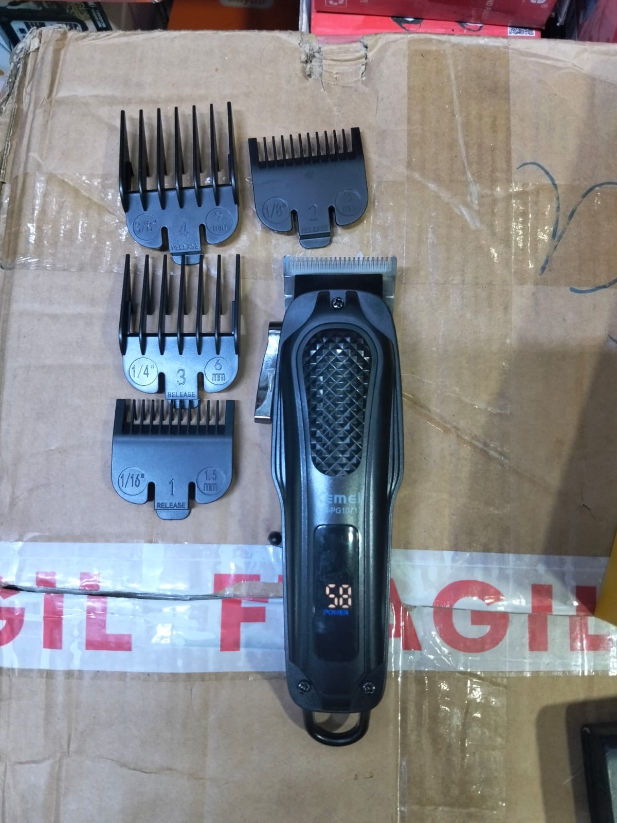 maquina de cortar cabello Inalambrica Cod:1583 driver:02