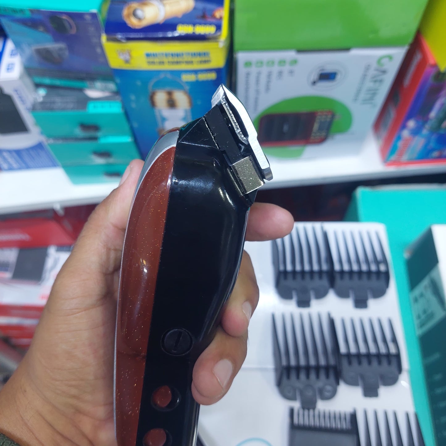 Maquina de cortar cabello electrica Kemei  Cod:3355 Driver :02