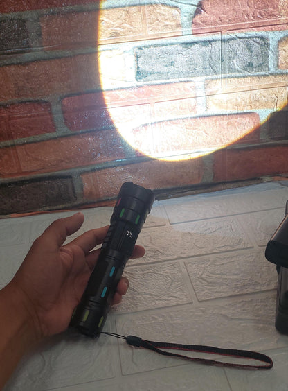 Linterna recargable  largo alcance Cod:4404 Driver:01