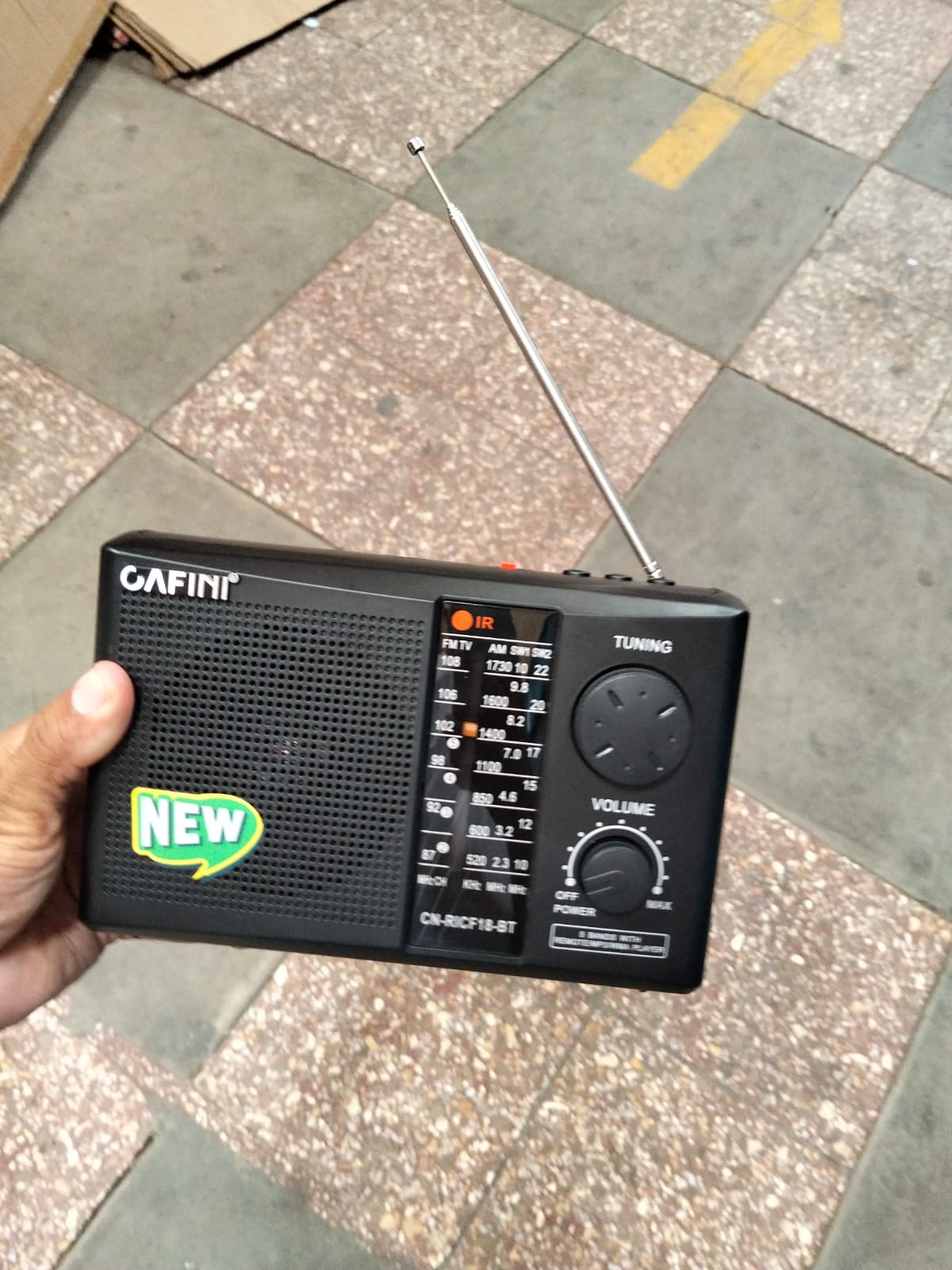 radio fm/ Am electricidad, recargable y a pilas Cod:1380 driver:03