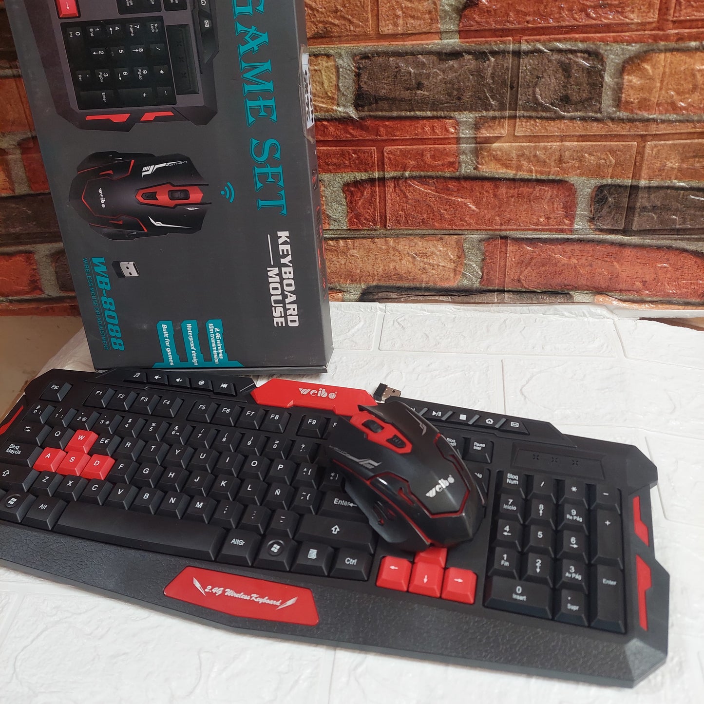 Teclado  Inalambric para Juegos + Mouse  Inalambrico  Negro Cod:3330 Driver :03