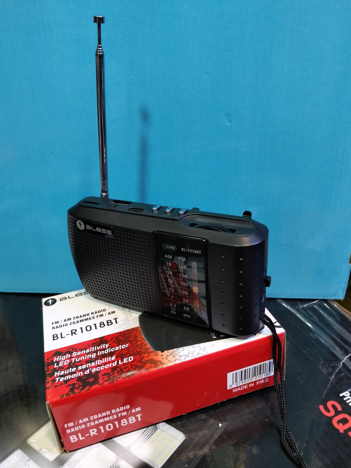 Radio FM/AM RECARGABLE COD:3074 driver:02