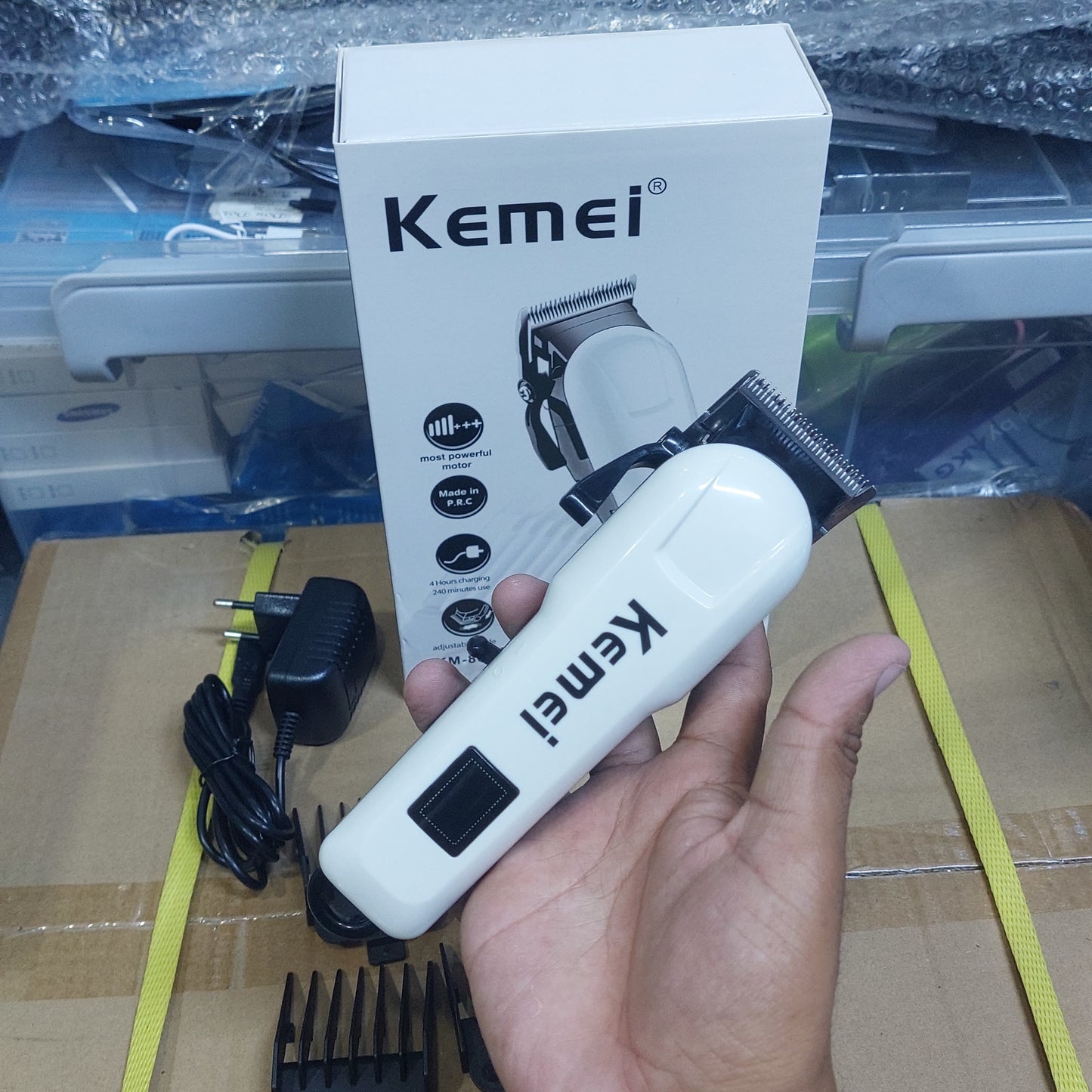 maquina de cortar cabello Inalambrica Cod:3203 Driver:01