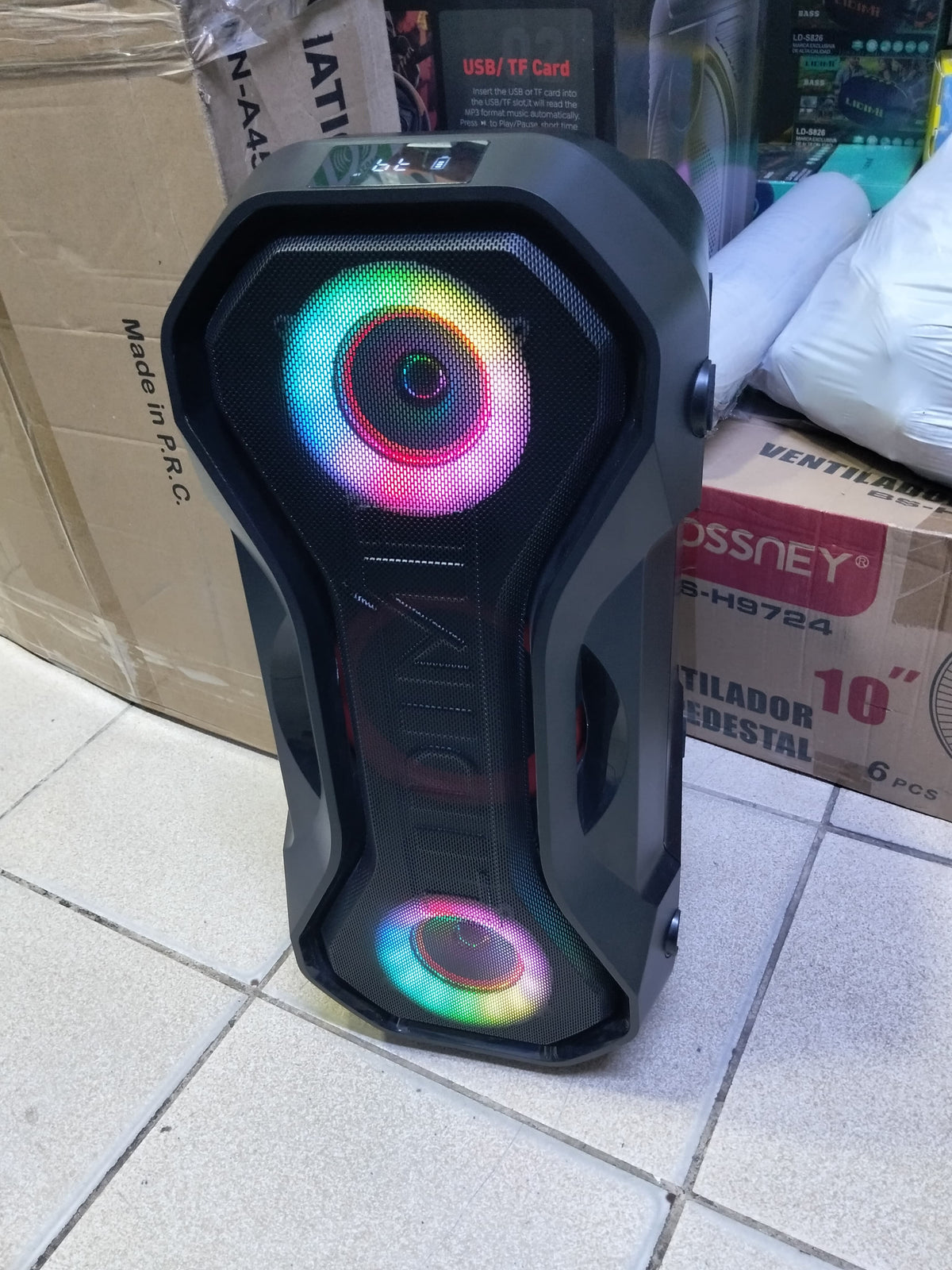 parlante Bluetooth 160W con microfono 53 cm x 25 cm Cod:3039 driver:02