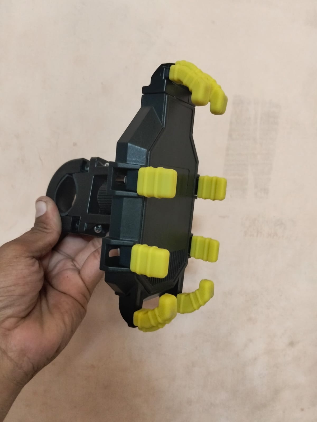 Soporte de celular 8 garras para timon de moto Cod:1269 driver:01