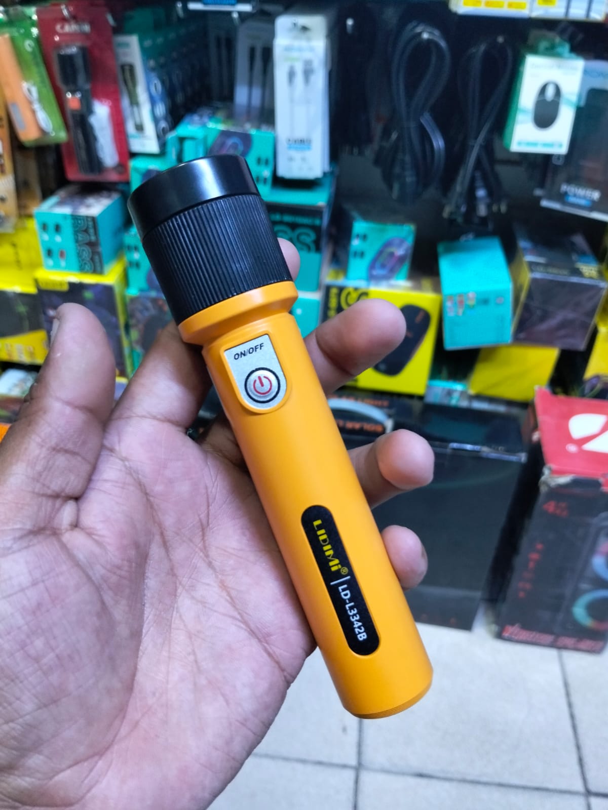 Linterna recargable 10W Cod:1324 driver:27 driver:02