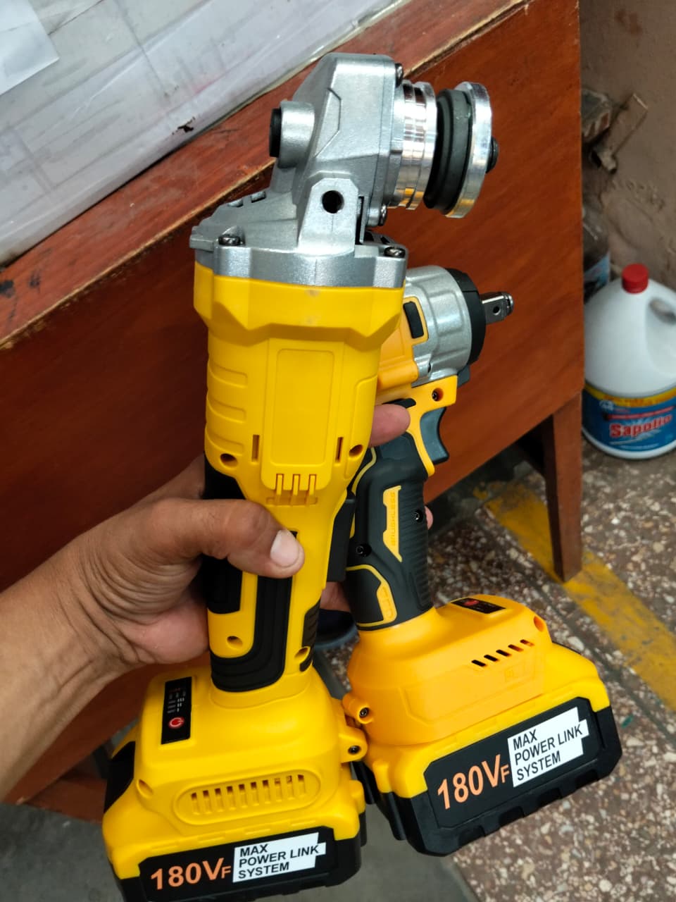 Atornillador  + amoladora  inalambrica Cod:3050 driver:01