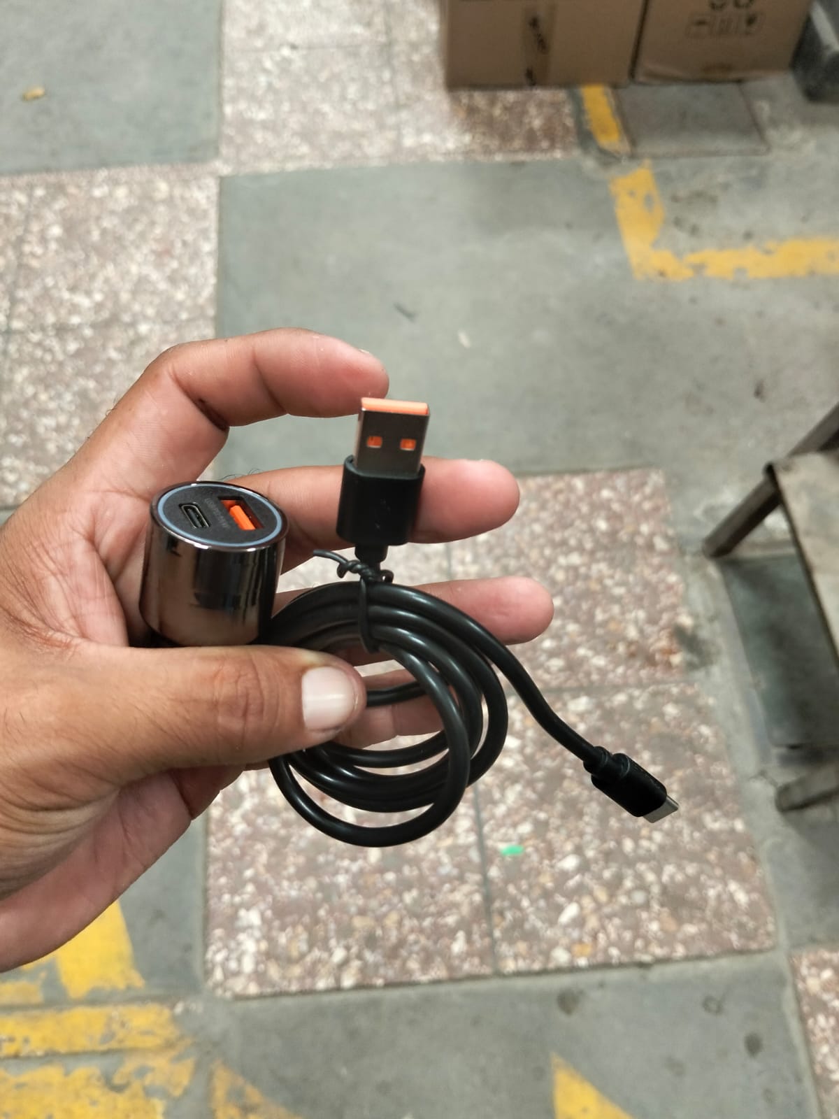 cigarrera  cargador para carro 100W Cod:1299 driver :01