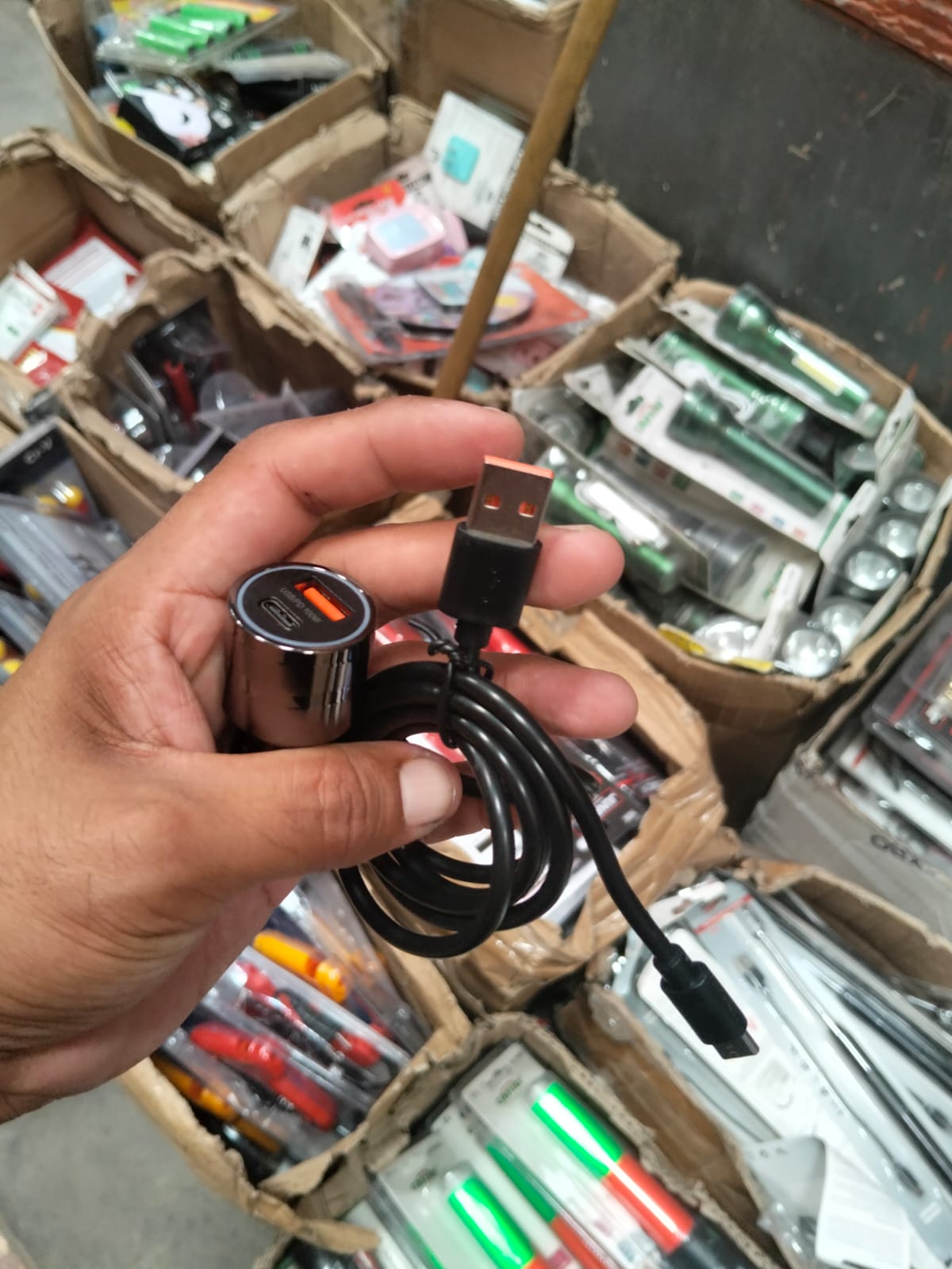 cigarrera  cargador para carro 100W Cod:1299 driver :01
