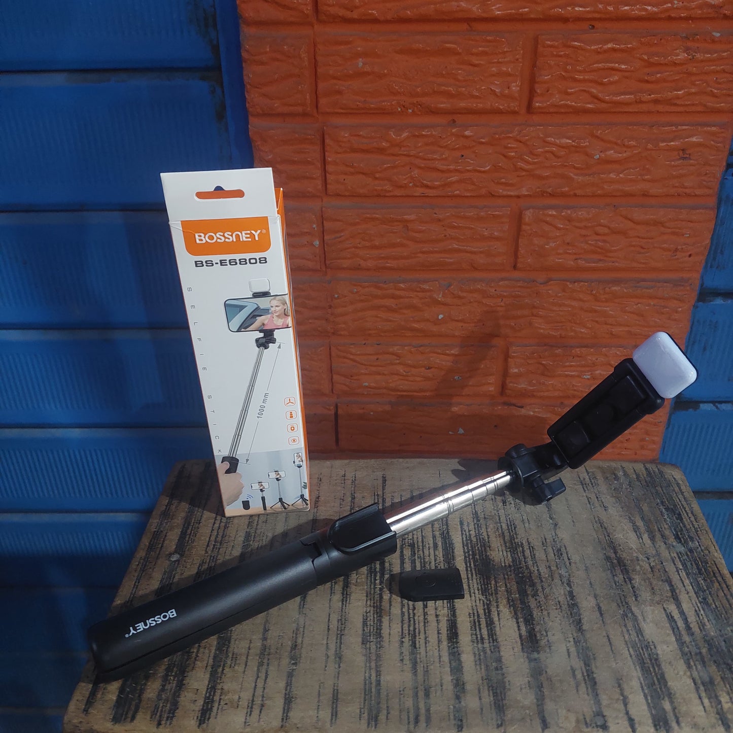 Palo Selfie Trípode Bluetooth Control Luz Led Cod:1185 driver :01