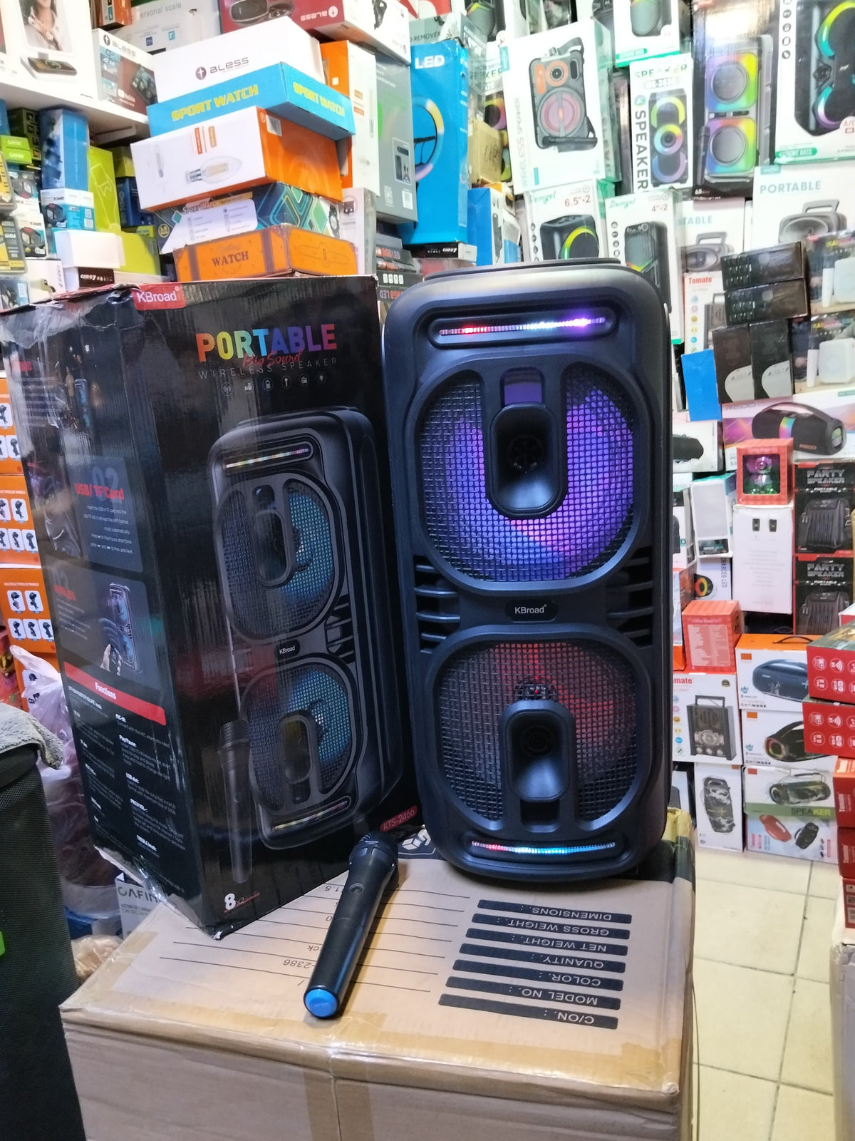 Parlante Bluetooth 8" con microfono Cod:3075 driver:02