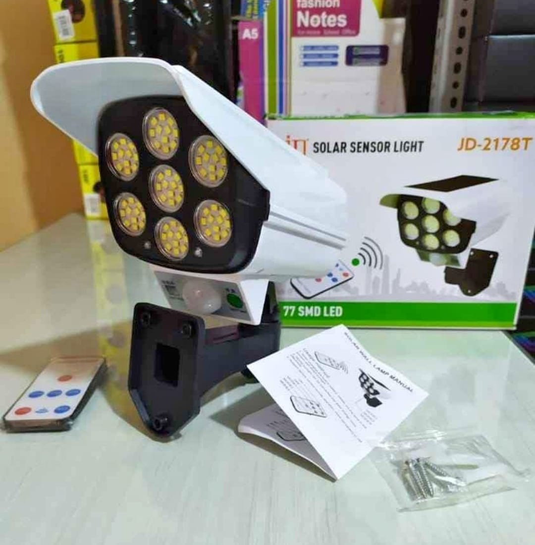 Foco solar con sensor de movimiento COD:3152 COD:01